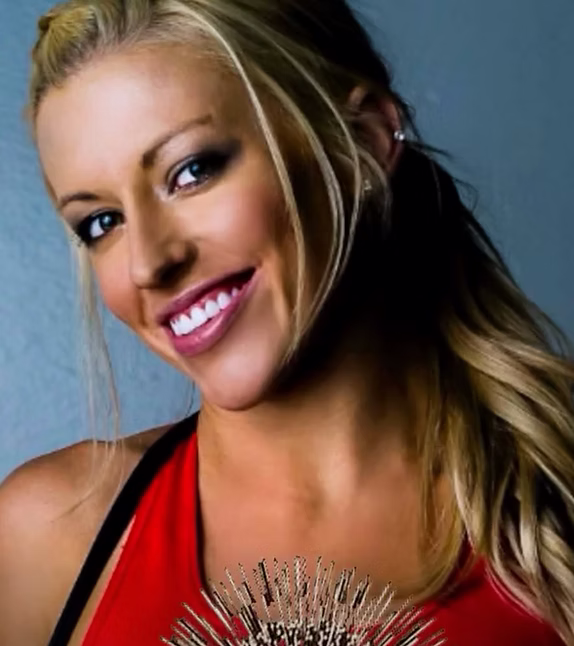 Portrait of Lauren Curtis